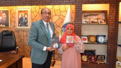 Denizli Şairler ve Yazarlar Derneği’nden Dilek Kerem, Afyonkarahisar Sandıklı Belediye