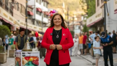 Afyonkarahisar Belediye Başkanı Burcu Köksal, kentimizin en yoğun ticari bölgelerinden
