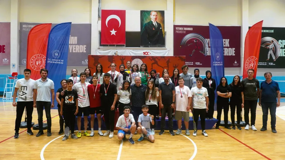 Afyonkarahisar’da Tınaztepe Spor Salonu,