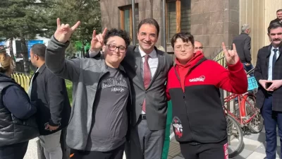 Milliyetçi Hareket Partisi Afyonkarahisar Belediye Başkan Adayı Sezer Küçükkurt beraberindeki