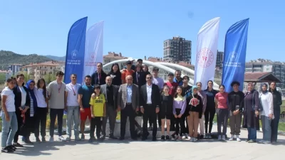 Afyonkarahisar’da düzenlenen Okul Sporları Kano yarışmaları sona erdi ve dereceye
