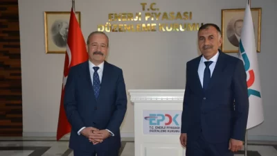 Işıklar eski Belediye Başkanı Erol Özağıl, Milliyetçi Hareket Partisi Afyonkarahisar