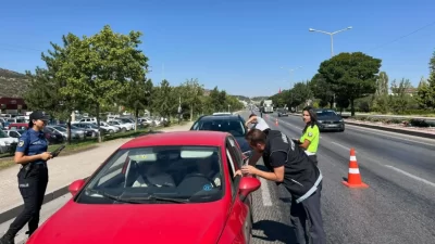 Afyonkarahisar İl Emniyet Müdürlüğü Narkotik Suçlarla Mücadele Şube Müdürlüğü, uyuşturucuyla