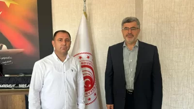 Afyonkarahisar Muhtarlar Derneği’nde muhtarlar ile buluşan Milletvekili Özkaya, daha sonra