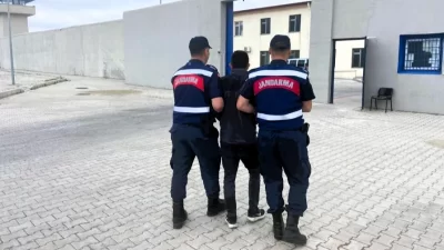 Afyonkarahisar İl Jandarma Komutanlığı, aranan şahısların tespiti ve yakalanmasına yönelik