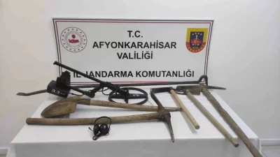 Afyonkarahisar’ın Şuhut ilçesine bağlı Bademli köyünde, define arama amacıyla kaçak