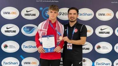 Afyonkarahisar TOHM’un yetenekli güreşçisi Umut Talha Uslu, Ürdün’de gerçekleştirilen U-17