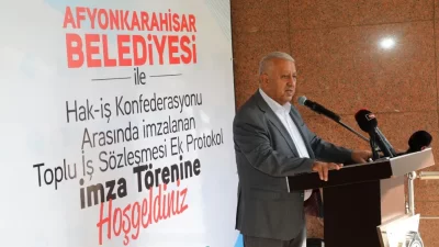 Afyonkarahisar Belediye Başkanı Mehmet Zeybek, toplu sözleşme dönemi olmamasına rağmen