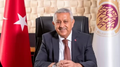 Başkan Zeybek: “Gazilerimiz, Türk kahramanlığının sönmeyen meşaleleridir”