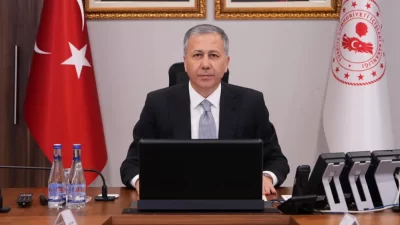 Türkiye’nin farklı bölgelerinde düzenlenen Narkogüç operasyonları sonucunda büyük miktarda uyuşturucu