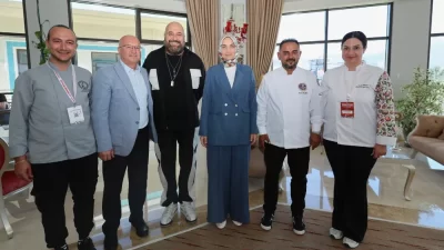 MasterChef Şefi Sivrioğlu Afyonkarahisar’daTV8 ekranlarında yayınlanan MasterChef programıyla tanınan ünlü
