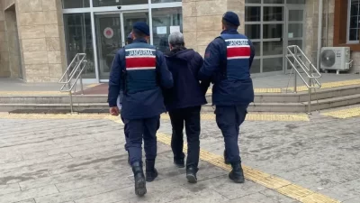 Afyonkarahisar İl Jandarma Komutanlığına bağlı Bolvadin İlçe Jandarma Komutanlığı, aranan