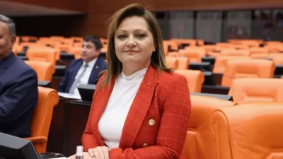 Afyonkarahisar Belediye Başkanı Burcu Köksal, seçim zaferinin ardından mazbatasını alacak. 