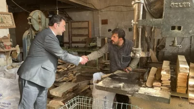 Milliyetçi Hareket Partisi Afyonkarahisar Belediye Başkan Adayı Sezer Küçükkurt beraberindeki