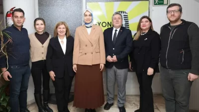 Afyonkarahisar Valisi Doç. Dr. Kübra Güran Yiğitbaşı, Gün FM’de Gazeteci