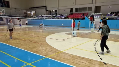 Afyonkarahisar Tınaztepe Spor Salonu’nda düzenlenen Yarıyıl Badminton Turnuvası, 6 farklı