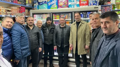 Milliyetçi Hareket Partisi Afyonkarahisar Belediye Başkan Adayı Sezer Küçükkurt beraberindeki