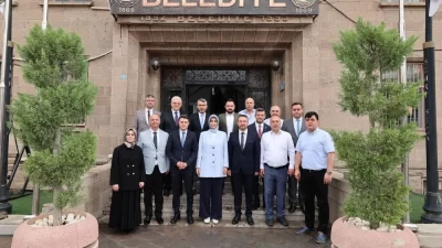 Afyonkarahisar Valisi Doç. Dr. Kübra Güran Yiğitbaşı, Sandıklı ilçesine gerçekleştirdiği