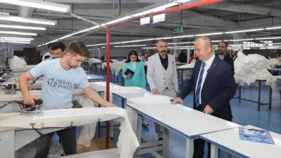 Uluçay esnaf ziyareti sırasında yaptığı açıklamada sağduyu ve birlik beraberlik