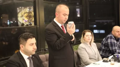 Kentsel yenileme projesinin detaylarını mahalle sakinleriyle paylaşan Uluçay, Çevre ve