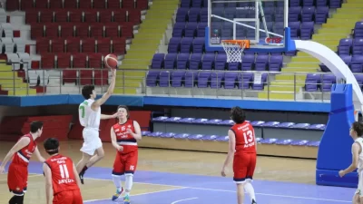 Afyonkarahisar, Prof. Dr. Veysel Eroğlu Spor Salonu’nda düzenlenen U-18 Basketbol