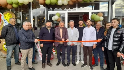 Yenilikçi lezzetleri ve şık konseptiyle dikkat çeken Genç Aryas Pasta