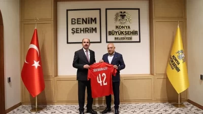 Türkiye Futbol Federasyonu Başkanı Mehmet Büyükekşi, Konya Büyükşehir Belediye Başkanı