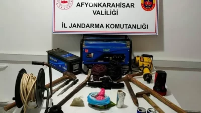 Afyonkarahisar’ın Bayat ilçesine bağlı Muratkoru köyü Hüyük Mevkiinde, jandarma ekipleri