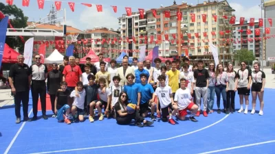 Zafer Meydanı’nda gerçekleştirilen turnuva, 18-19 Mayıs tarihleri arasında gençler, yıldızlar
