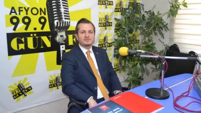 Vatandaşın Afyonkarahisar’da yeni bir siyaset anlayışının oluşmasını istediğini kaydeden Karataş,