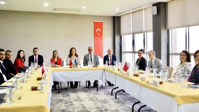 Afyonkarahisar Belediye Başkanı Burcu Köksal’ın talimatıyla Belediye Başkan Yardımcıları ve