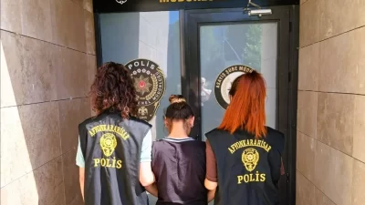 Afyonkarahisar İl Emniyet Müdürlüğü Asayiş Şube Müdürlüğü ekipleri, aranan şahıslara