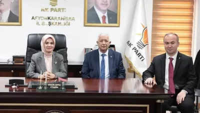 Aile ve Sosyal Hizmetler Bakanı Mahinur Özdemir Göktaş ve AK