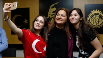 Belediye Başkanı Burcu Köksal, 19 Mayıs Atatürk’ü Anma ve Gençlik