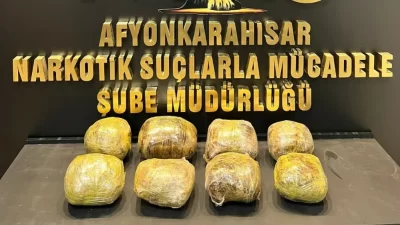 Narkotik Suçlarla Mücadele Şube Müdürlüğü ekipleri, yaptıkları operasyon sonucu 4