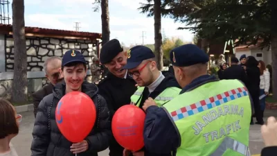 Afyonkarahisar’da, Jandarma personeli tarafından 3 Aralık Dünya Engelliler Günü dolayısıyla