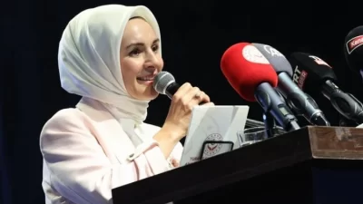 Aile ve Sosyal Hizmetler Bakanı Mahinur Özdemir Göktaş, özel halk