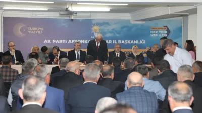 AK Parti Afyonkarahisar İl Başkanlığında gerçekleştirilen bayramlaşmaya; AK Parti ana