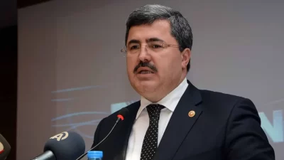 Ziyaretleri esnasında vatandaşlarla bir araya gelerek onlarla sohbet eden Milletvekili,