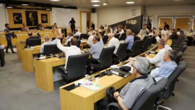 Afyonkarahisar Belediye Meclisi, Ağustos ayı toplantısını gerçekleştirdi. Belediye Başkanı Mehmet