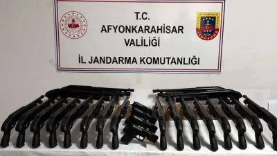 Afyonkarahisar İl Jandarma Komutanlığı, silah kaçakçılığına yönelik yürütülen istihbari çalışmalar