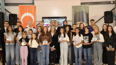 Vali Yiğitbaşı, Şampiyon Sporcularla Bir Araya GeldiTaşoluk Belediye Başkanlığı’nın düzenlediği