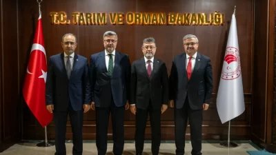 AK Parti Milletvekilleri Ali Özkaya, İbrahim Yurdunuseven ve Hasan Arslan,
