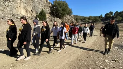 Cumhuriyet’in 101. yılı kapsamında Afyonkarahisar’ın Hocalar İlçesi’nde düzenlenen “Zafer Yolunda