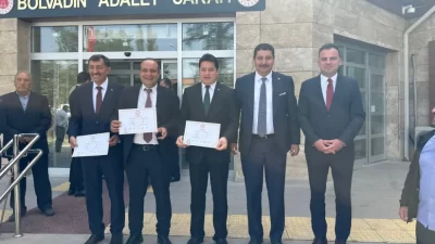 İlçe Seçim Kurulunda düzenlenen törenle, Bolvadin Belediye Başkanı MHP’li Derviş