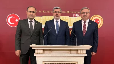 AK Parti Afyonkarahisar Milletvekilleri Ali Özkaya, Hasan Arslan ve İbrahim