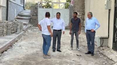 Afyonkarahisar Emirdağ Belediye Başkanı Serkan Koyuncu, sahada yürütülen çalışmaları yakından